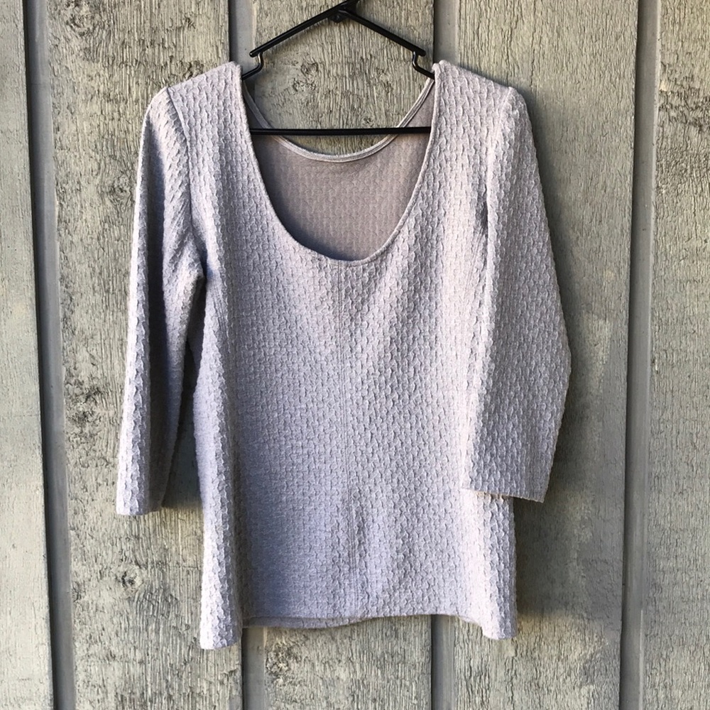 Adorable low back top! - Picture 2 of 6